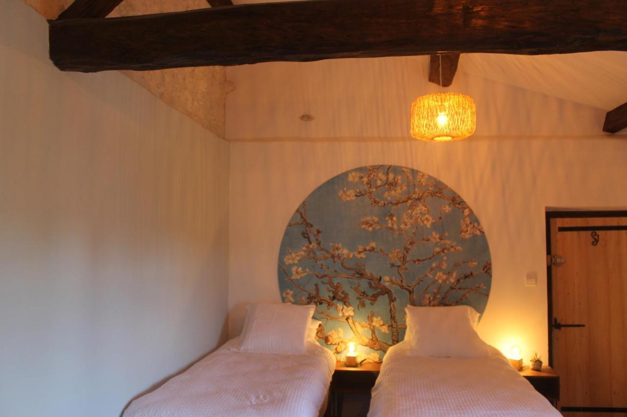 Hotel Au Mas De Janita Cahuzac-sur-Vère Esterno foto