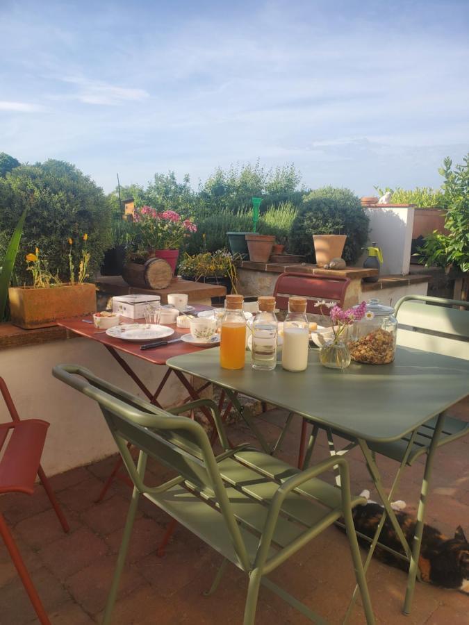 Hotel Au Mas De Janita Cahuzac-sur-Vère Esterno foto